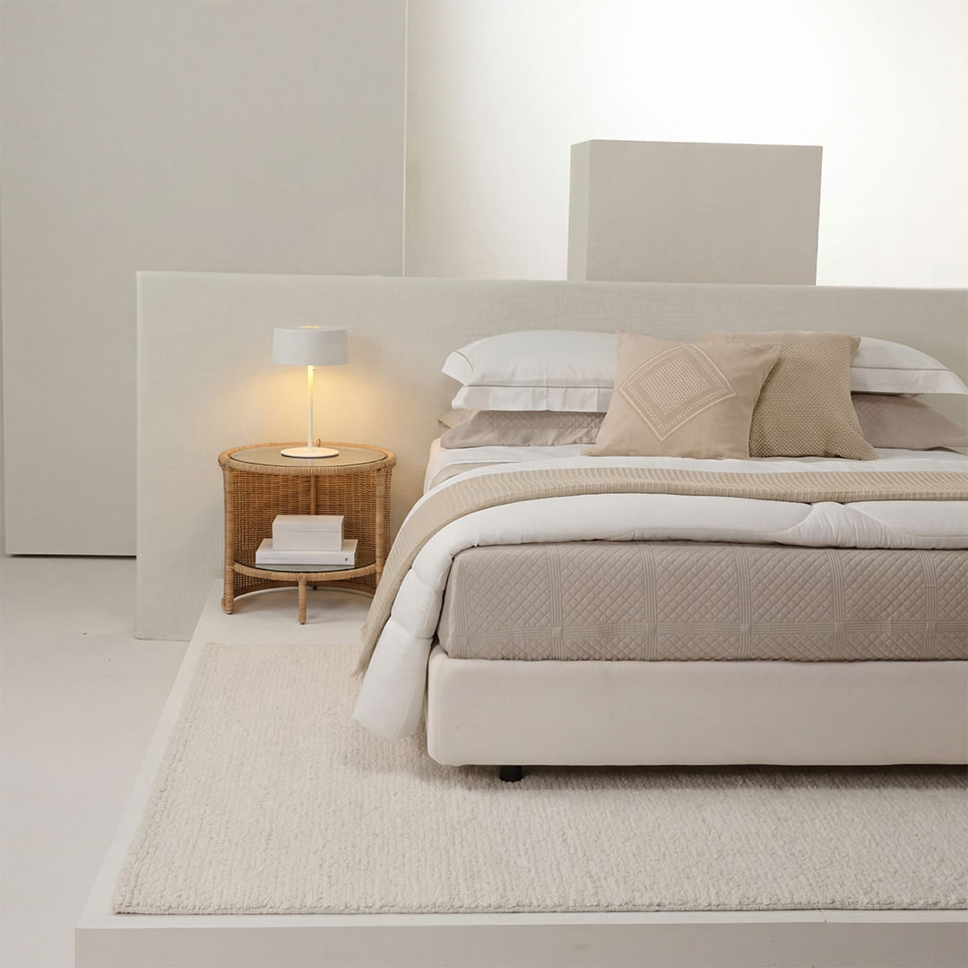 01 05 0167 Colcha Capri Com Porta Travesseiro 300 Fios Areia 001 - 1